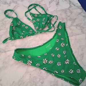 PACSUN La Hearts Green Daisy Bikini Set Women Size Medium